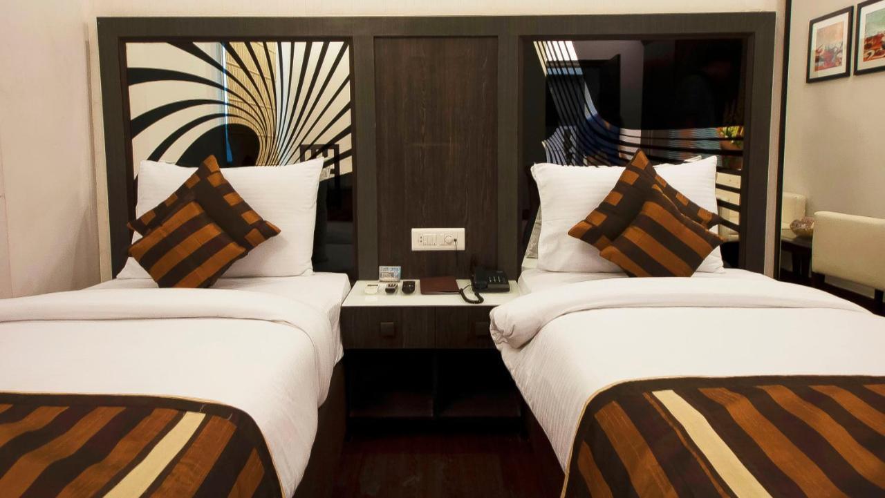 Pitrashish Grand And Premium Hotel Delhi  Eksteriør billede