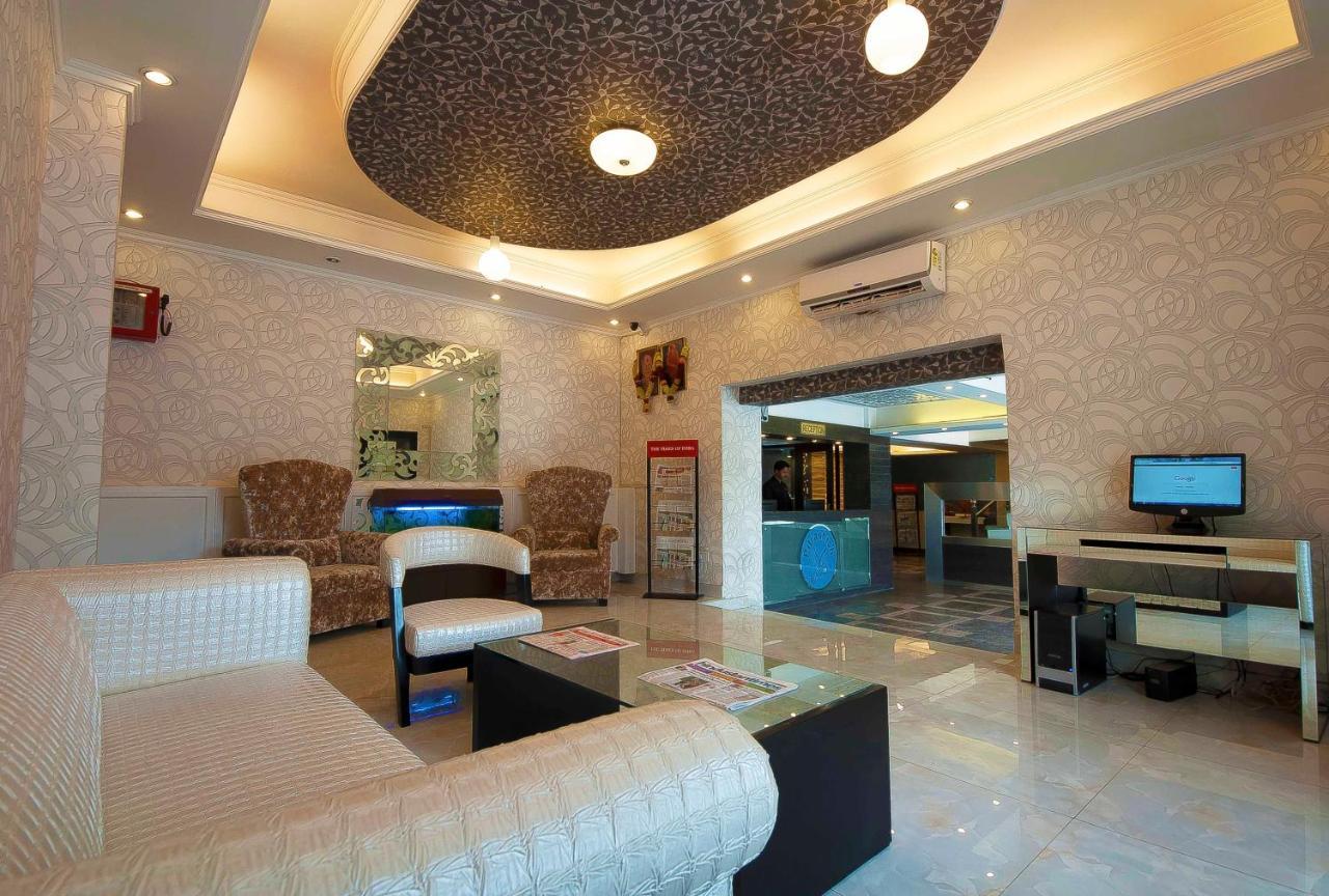 Pitrashish Grand And Premium Hotel Delhi  Eksteriør billede